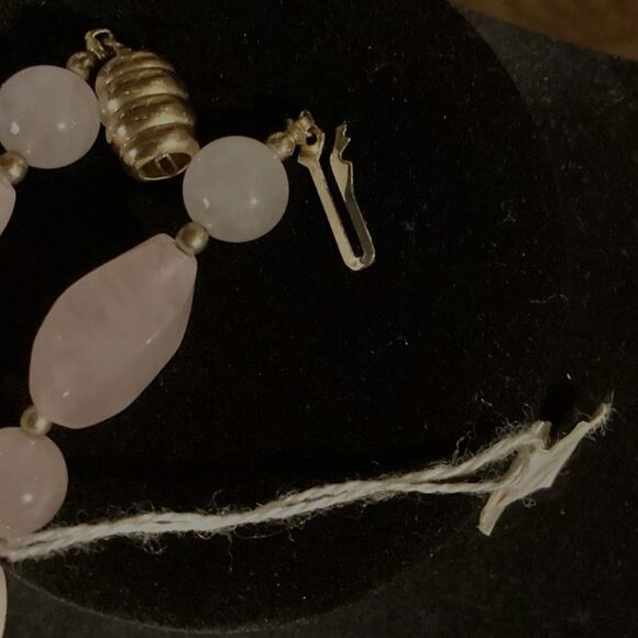 VTG Rose Quartz Gemstone Necklace New With Tags Saks Fifth Avenue 85 grams Rare - Picture 3 of 4